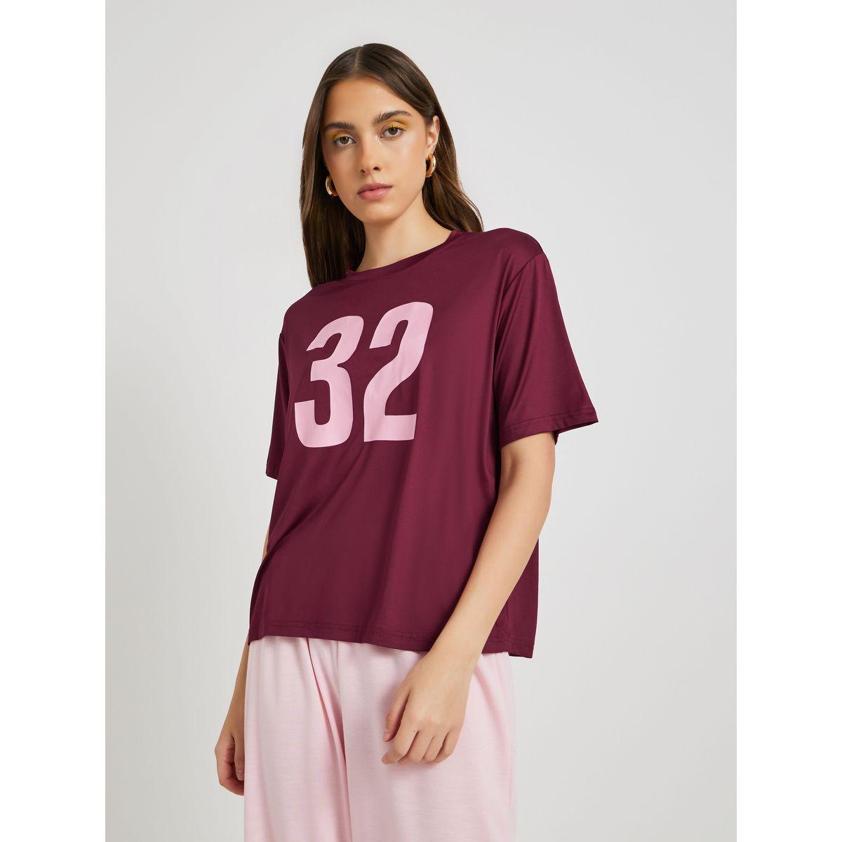 تيشيرت بياقة دائرية وطبعة كتابة-women-clothing-tshirts-image-1