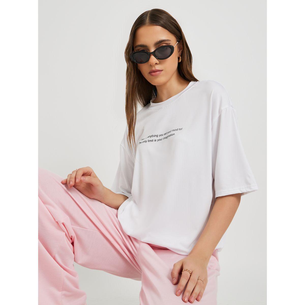 تيشيرت فضفاض بياقة دائرية وطبعة كتابة-women-clothing-tshirts-image-1