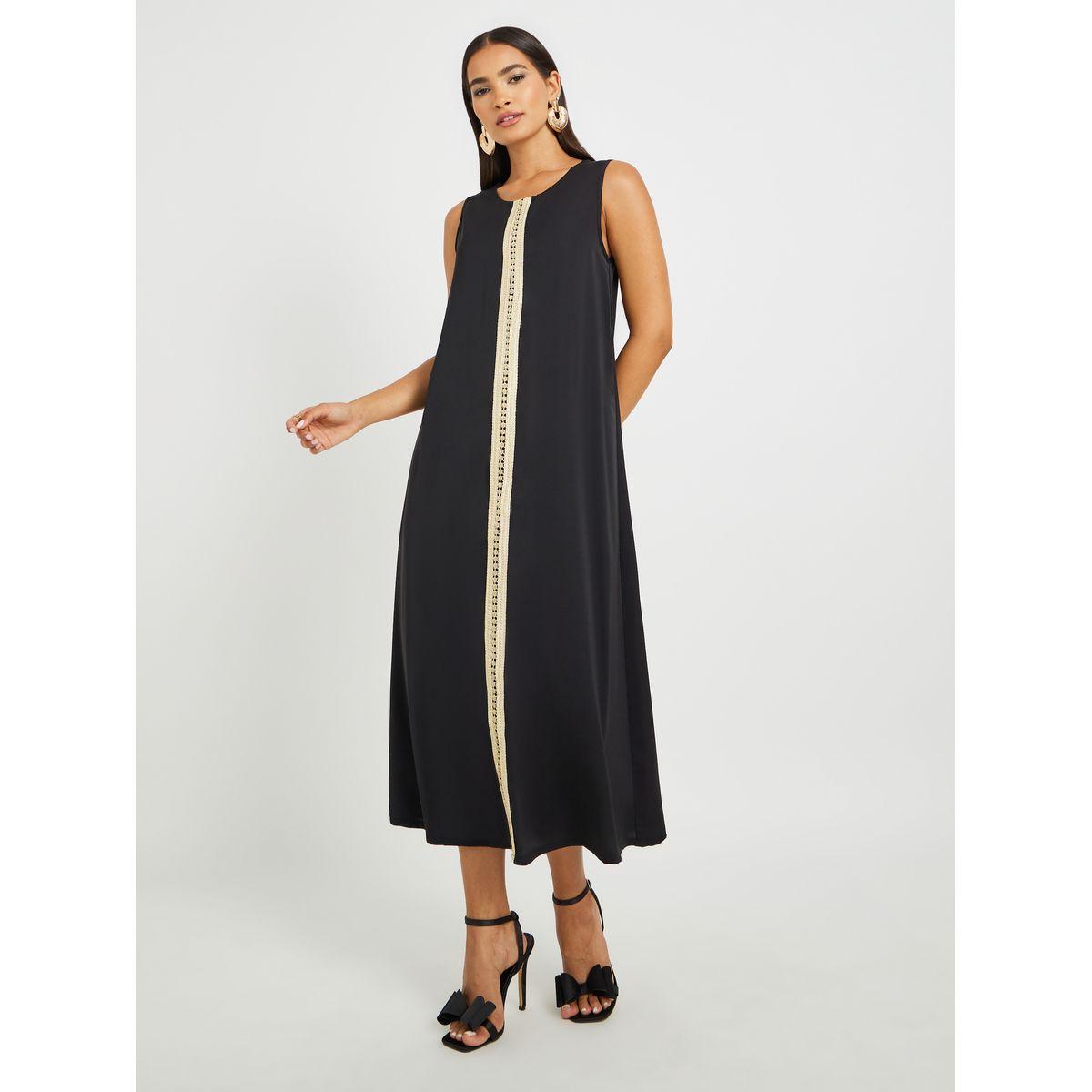 مجموعة من عباية بتفاصيل دانتيل وحزام مع فستان داخلي-women-arabicclothing-abayas-image-5