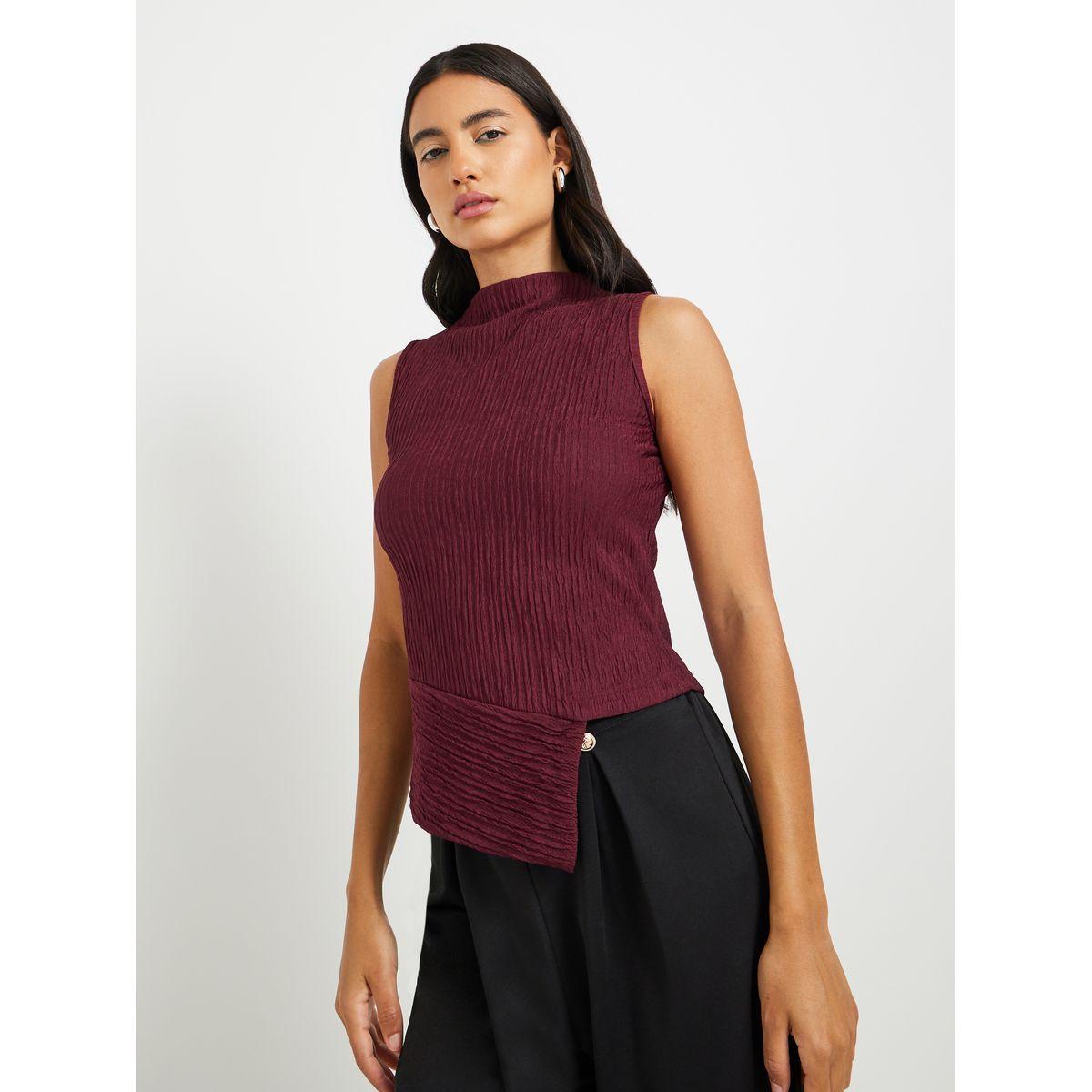 Styli Textured Asymmetric Hem Sleeveless Top-women-clothing-shirtsandblouses-blouses-image-3