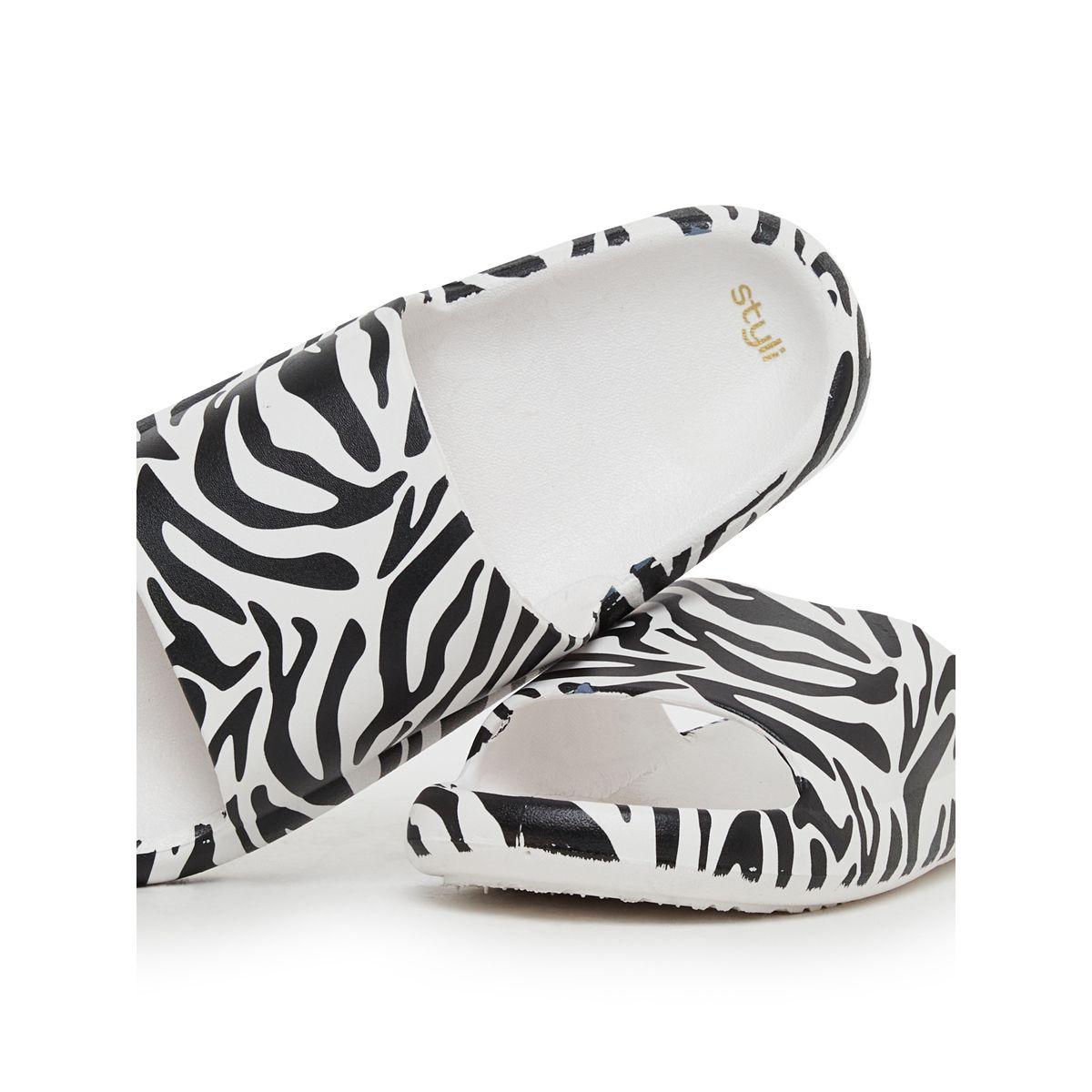 شبشب مريح بطبعة حيوان-women-shoes-flipflopsandslides-image-3