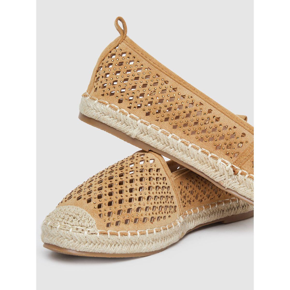اسبادريل بتفاصيل مُنمقة-women-shoes-flats-espadrilles-image-3