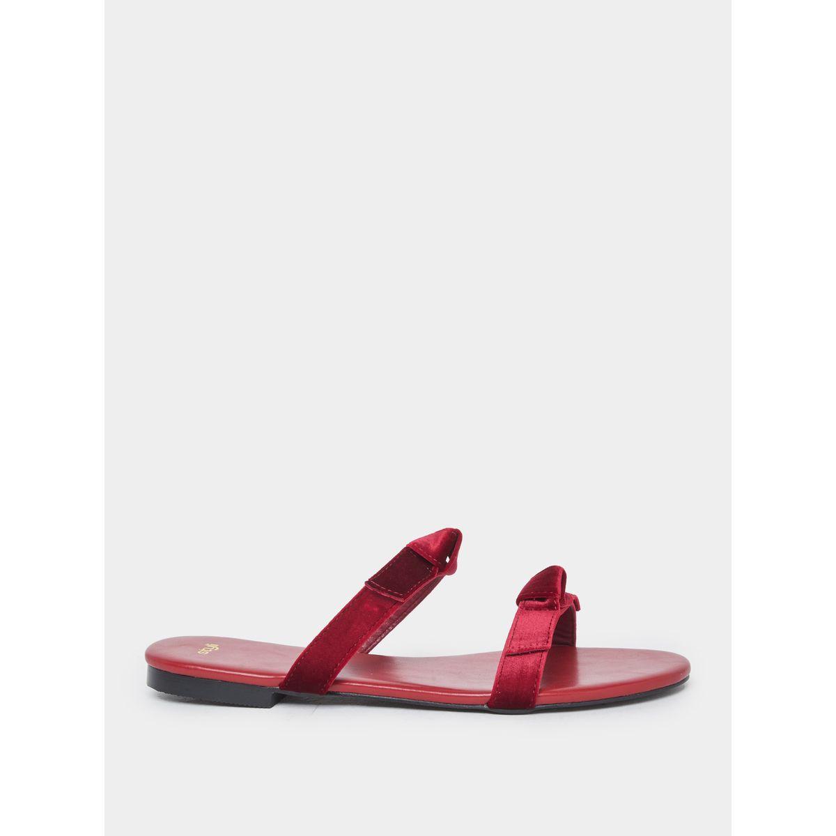 صندل فلات بتفاصيل فيونكة-women-shoes-sandals-flats-image-1