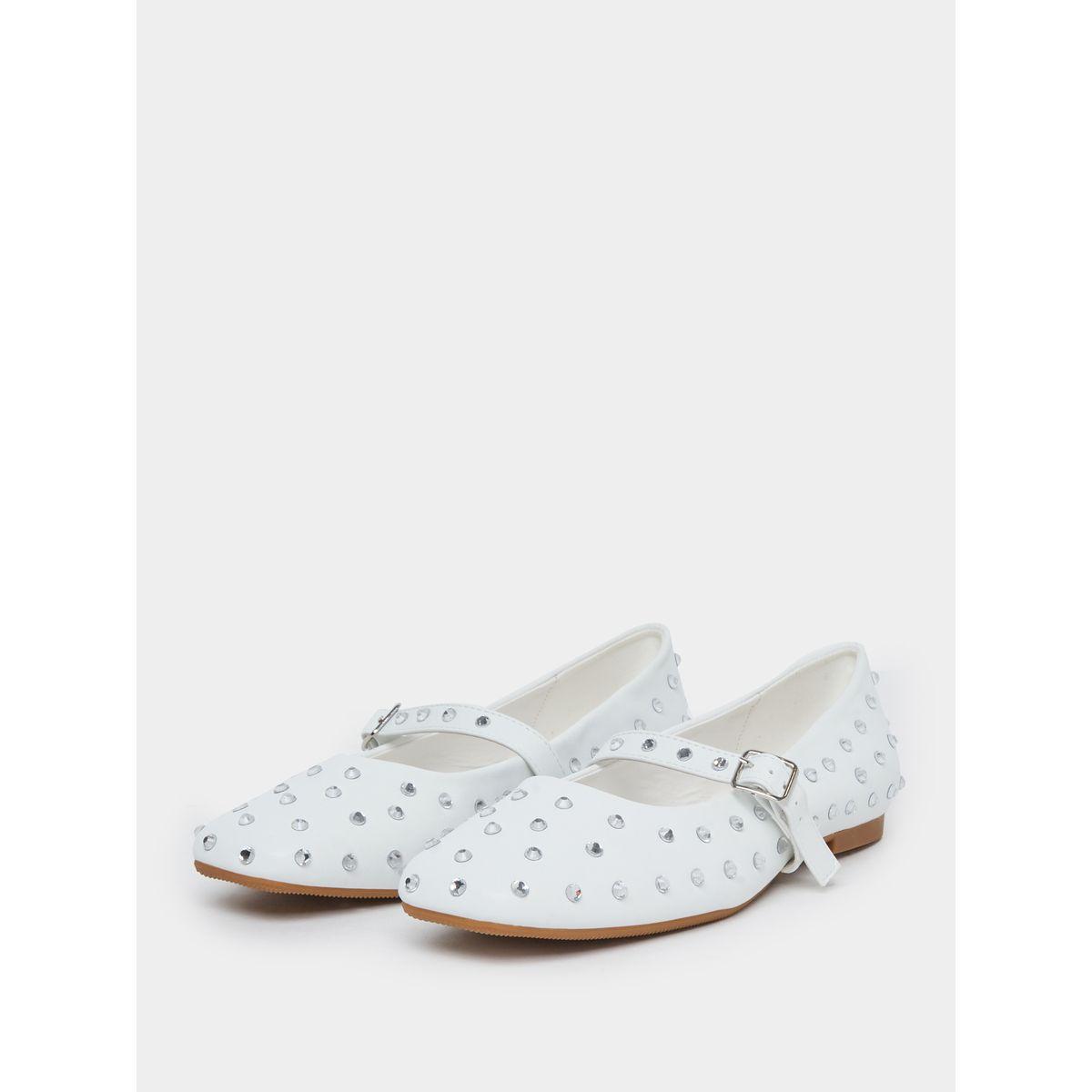 Styli White Embellished Buckle Ballerina Shoes-women-shoes-ballerinas-image-2