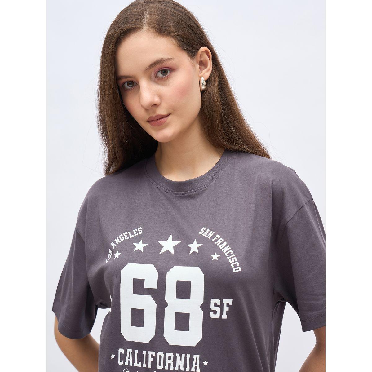تيشيرت طويل فضفاض بطبعة جرافيك-women-clothing-tshirts-image-4