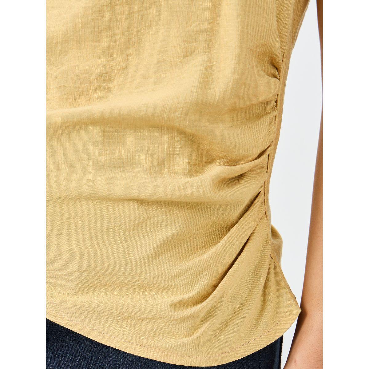 بلوزة بتفاصيل بارزة الملمس مع تفاصيل مزمومة-women-clothing-shirtsandblouses-blouses-image-3