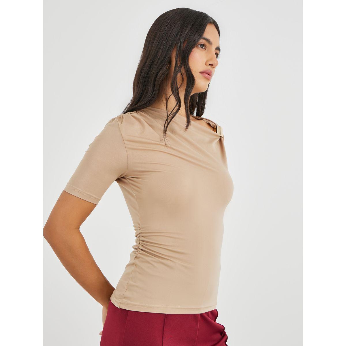 بلوزة سادة بكم واحد وتفاصيل مزمومة-women-clothing-shirtsandblouses-blouses-image-4
