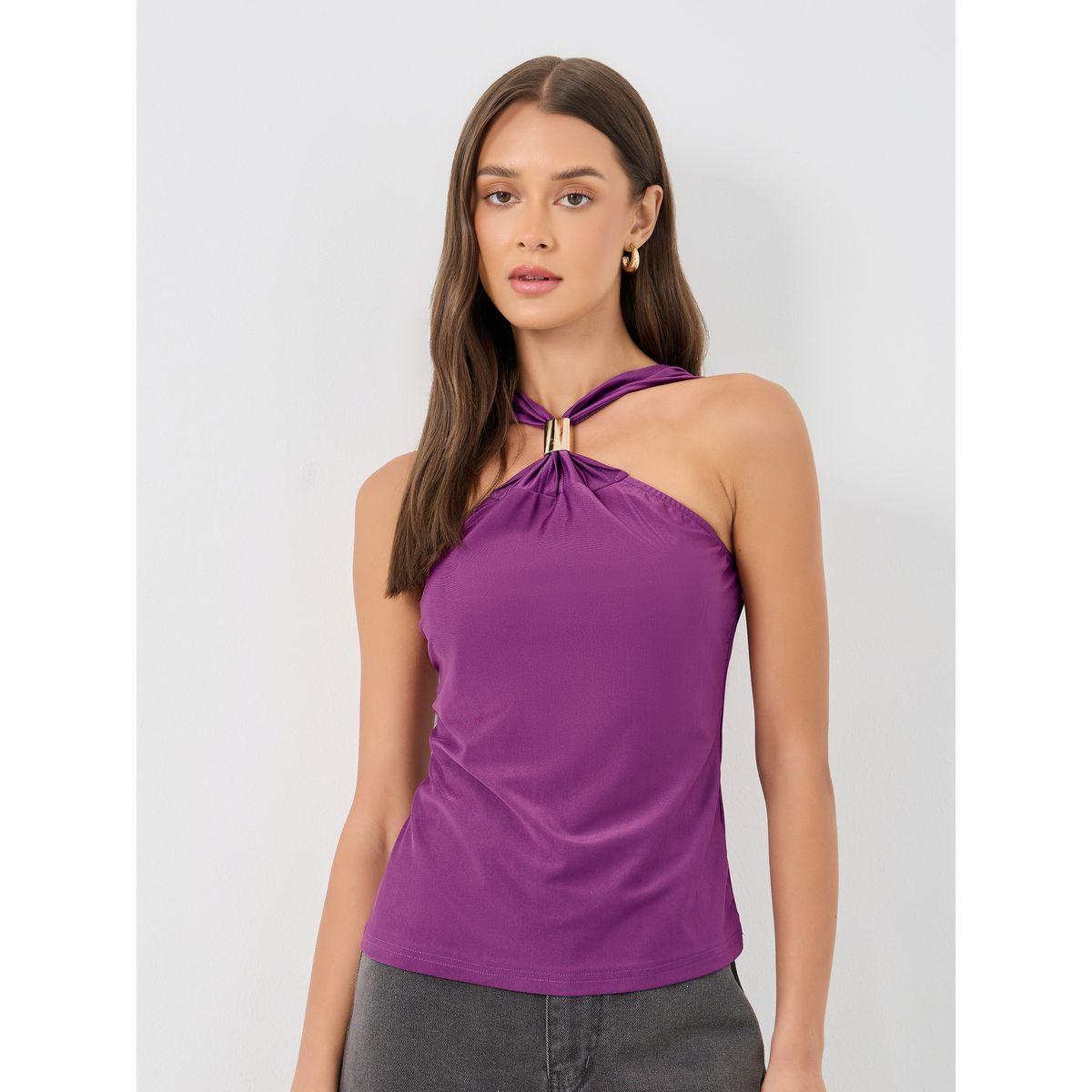 بلوزة محيوكة بقصة عادية وياقة هولتر-women-clothing-tshirts-image-1