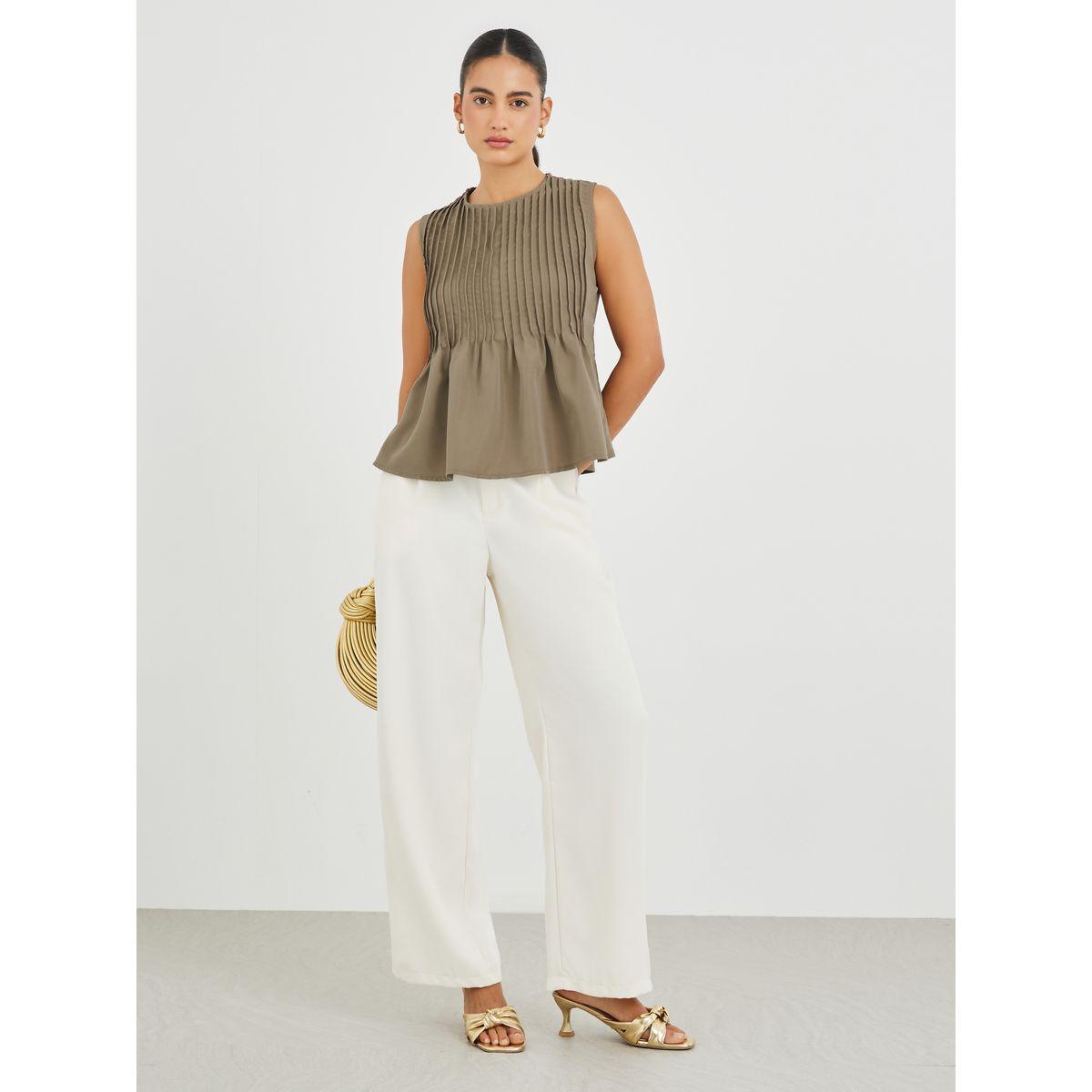 بلوزة بيبلوم بكسرات وتفاصيل كشكش-women-clothing-shirtsandblouses-blouses-image-2