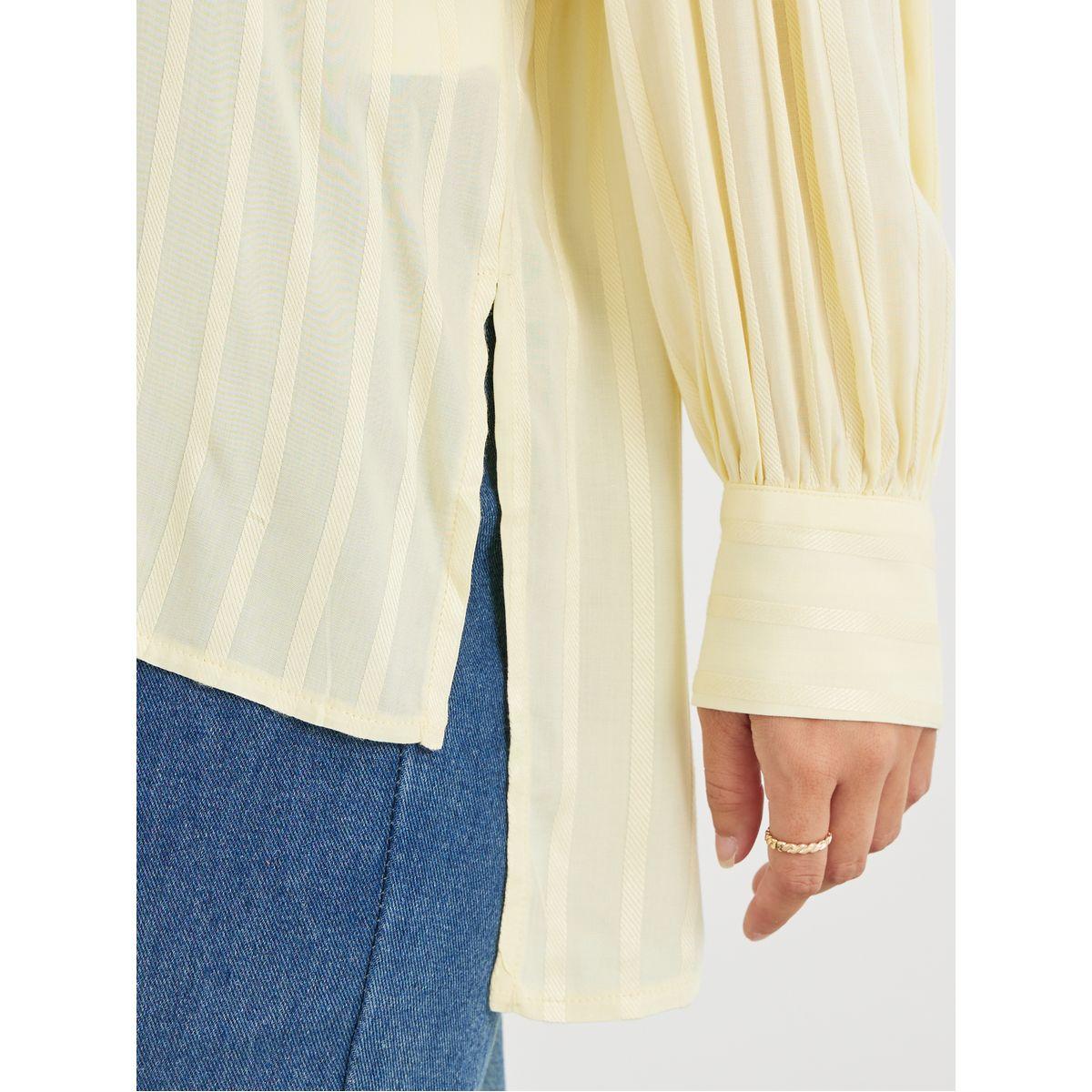 بلوزة مخططة بياقة سبريد وأكمام بالون-women-clothing-shirtsandblouses-shirts-image-4