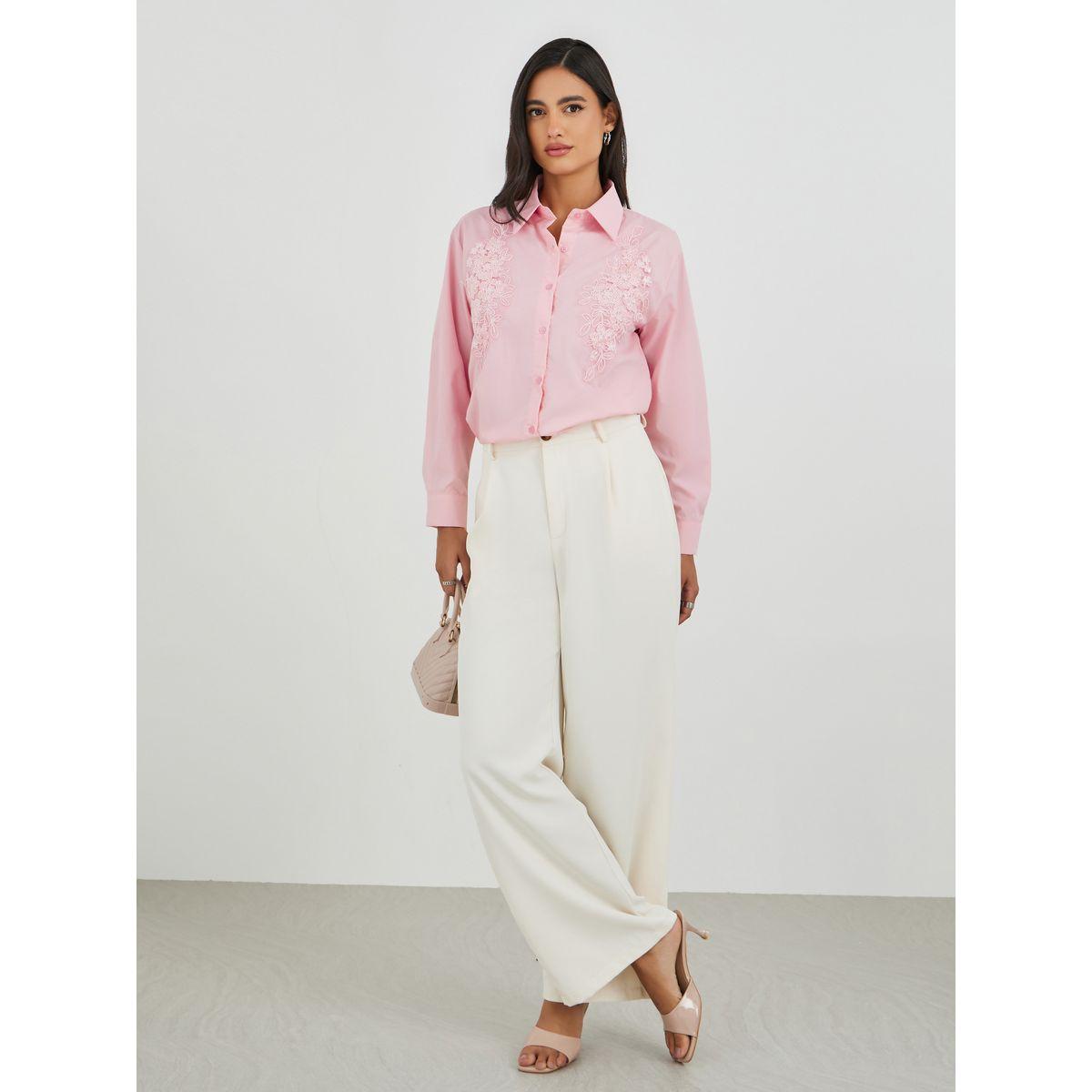 بلوزة مُطرّزة بأكمام طويلة وياقة سبريد-women-clothing-shirtsandblouses-shirts-image-3