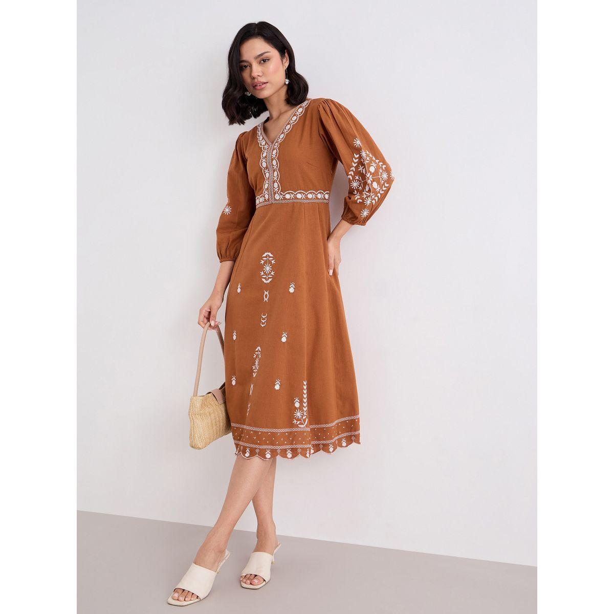 فستان ميدي بحافة واسعة وتفاصيل مُطرّزة مع أكمام بالون-women-clothing-dresses-image-1
