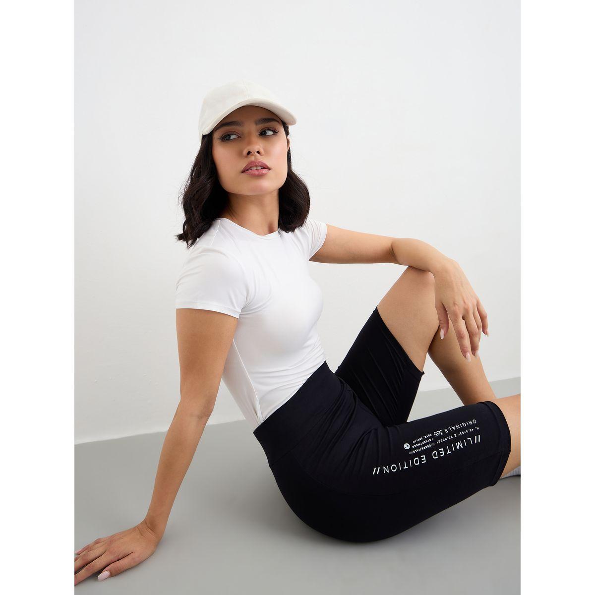 شورت بتفاصيل طبعة كتابة-women-clothing-shorts-image-5
