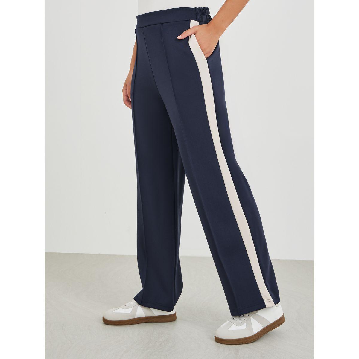 جوغر سكوبا بأرجل واسعة وتفاصيل درزات-women-clothing-bottoms-joggers-image-2