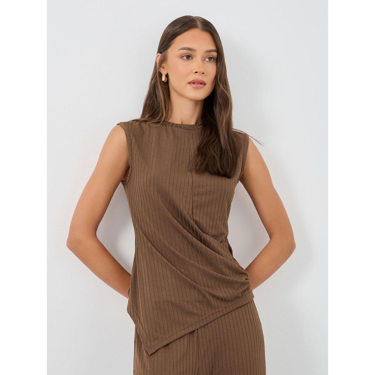 Styli Textured Sleeveless Asymmetric Hem Top-women-clothing-shirtsandblouses-blouses-image-1