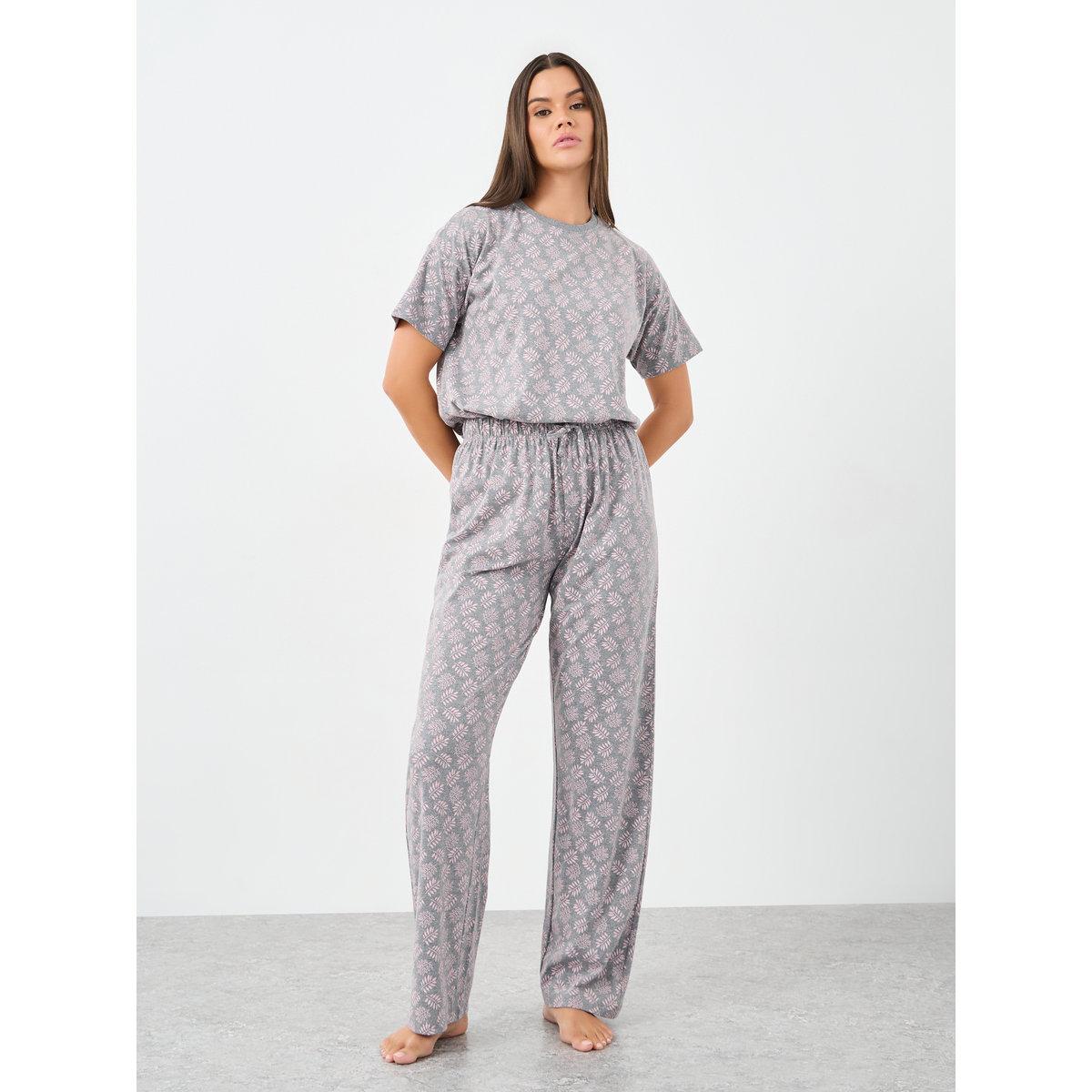 Styli Leaf Print Dropped Shoulder Cotton T-Shirt and Pyjama Set-women-clothing-nightwear-pyjamas-longsets-image-3