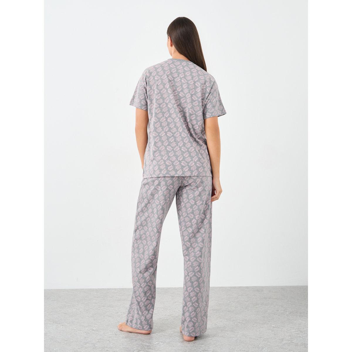 Styli Leaf Print Dropped Shoulder Cotton T-Shirt and Pyjama Set-women-clothing-nightwear-pyjamas-longsets-image-5