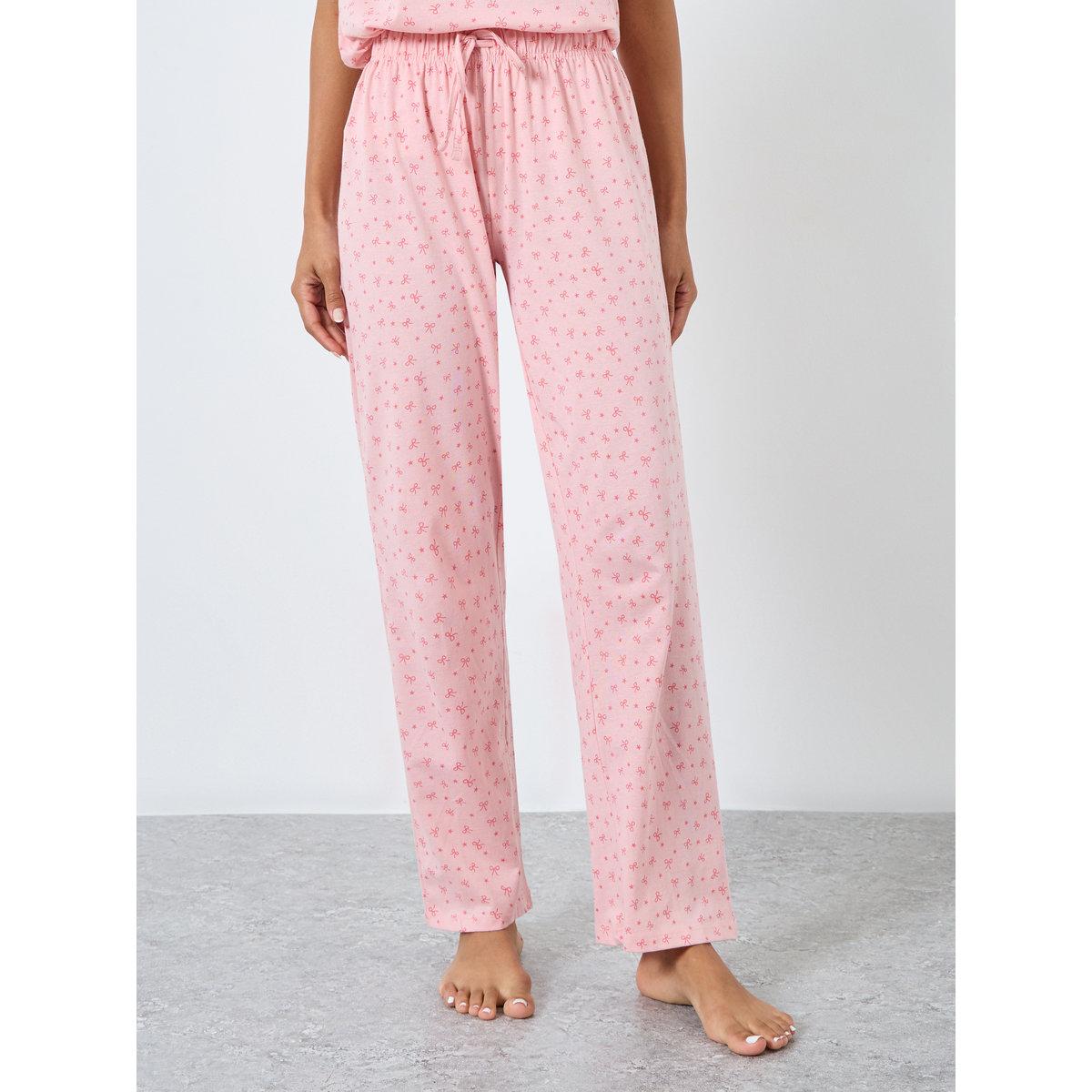 Styli Cotton Bow Star Print V Neck T-Shirt and Pyjama Set-women-clothing-nightwear-pyjamas-longsets-image-5
