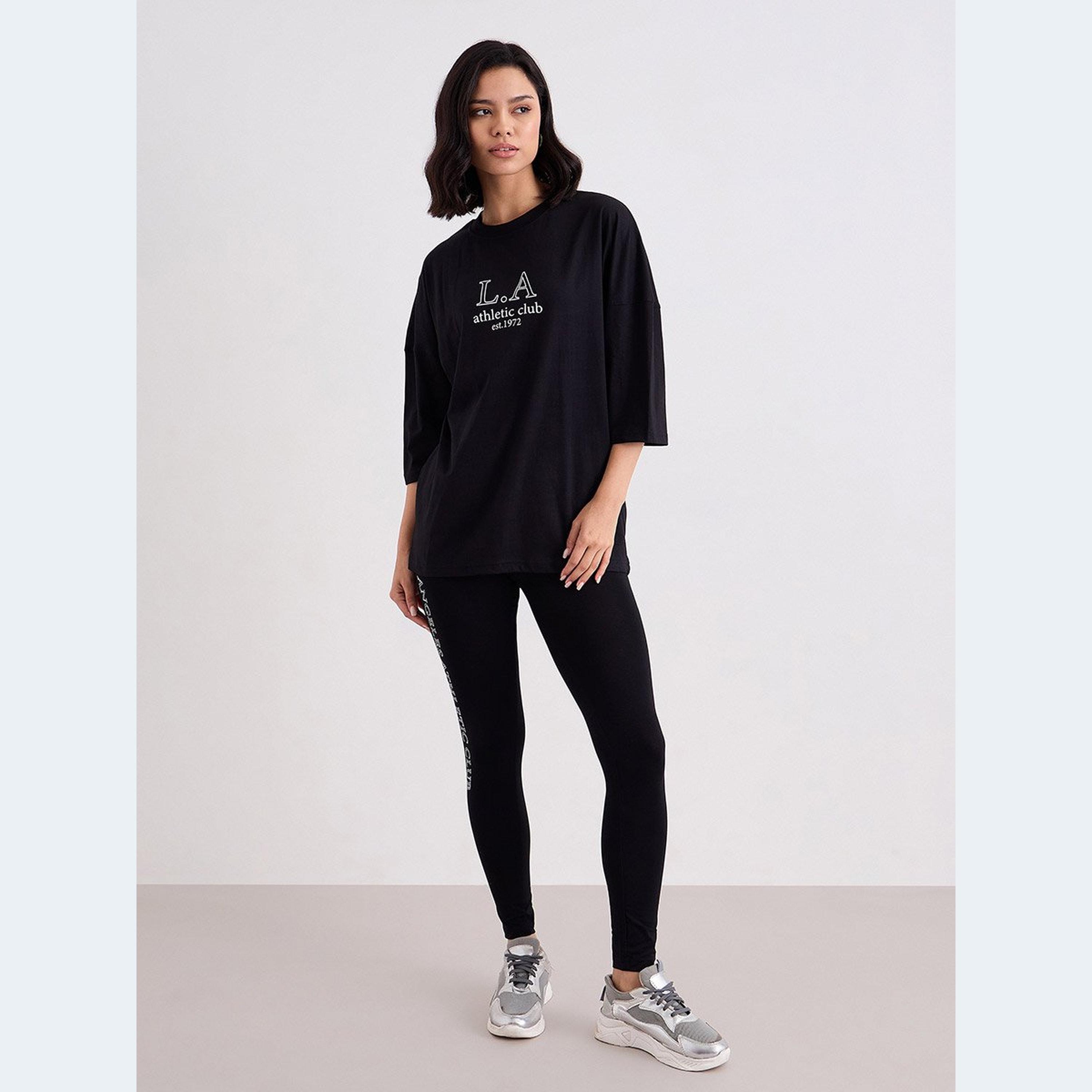 ستايلي - طقم تي شيرت وبنطال ضيق مطبوع أسود للنساء-women-clothing-coordsets-image-2