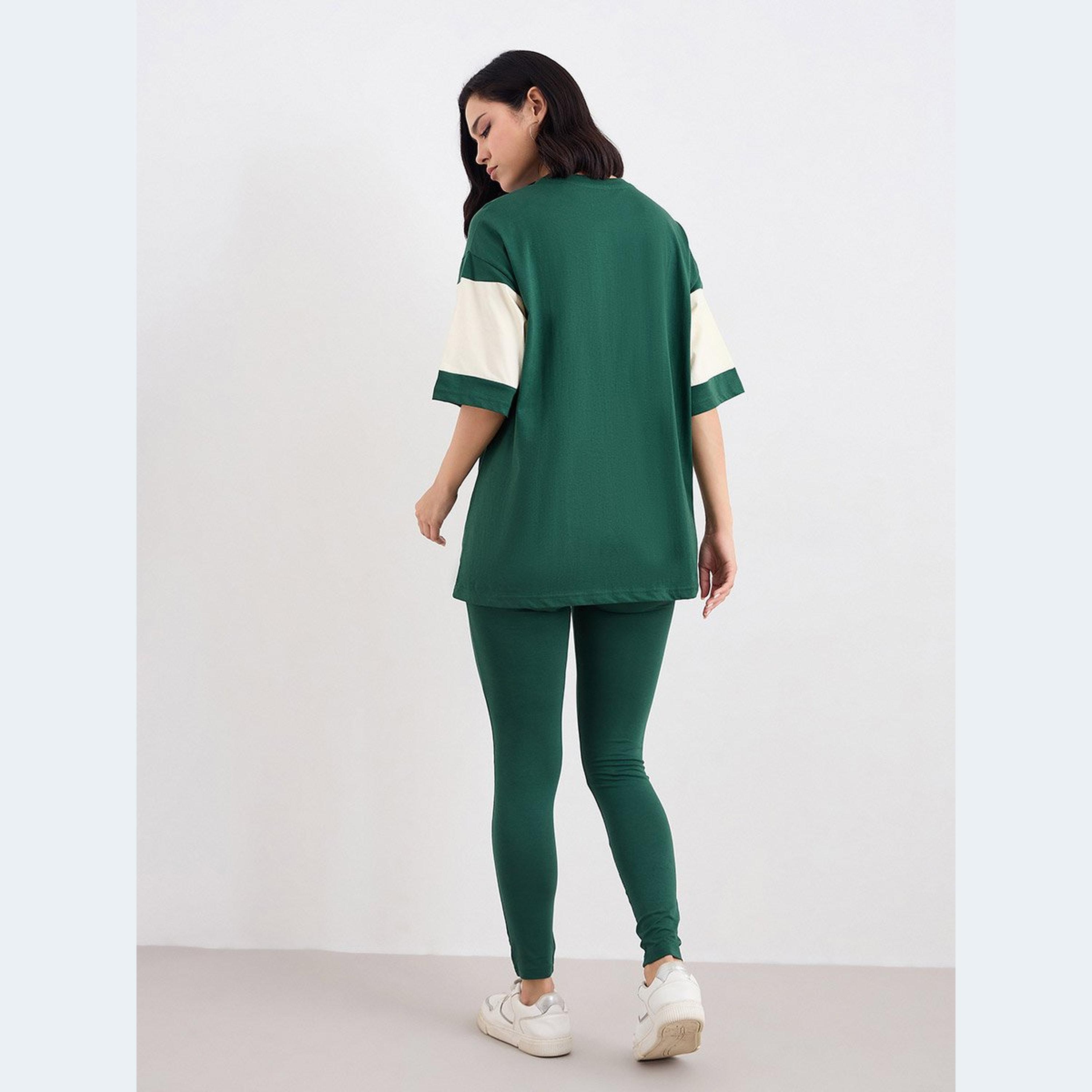 ستايلي - طقم تي شيرت وبنطال ضيق مقاس كبير للنساء، بلون أخضر داكن-women-clothing-coordsets-image-4