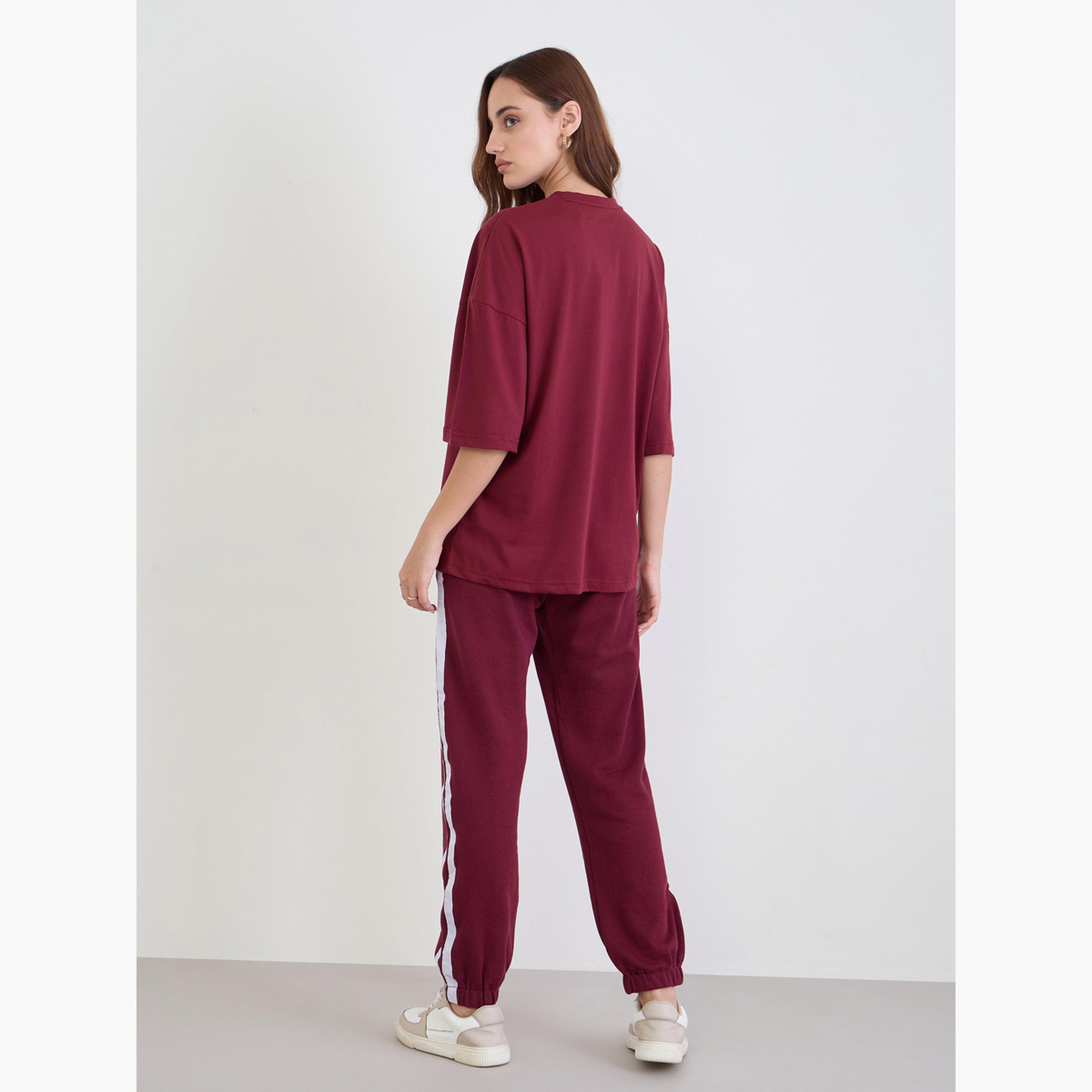 Styli Oversized Longline T-Shirt and Cuffed Joggers Co-Ords-women-clothing-coordsets-image-4
