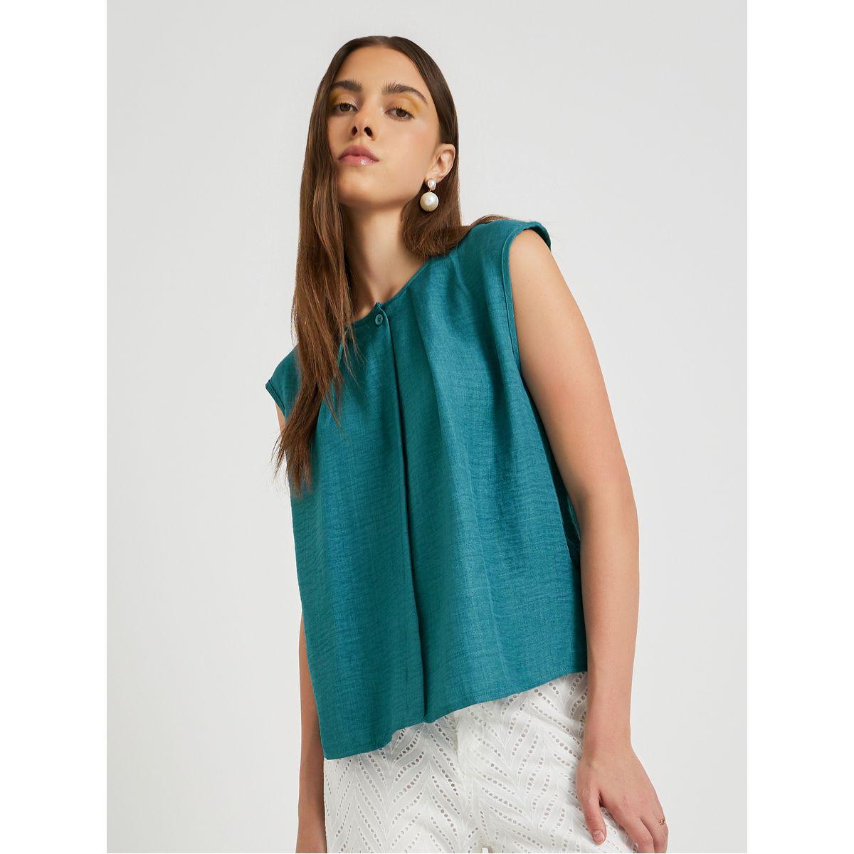 Styli Solid Pleated Sleeveless Round Neck Top-women-clothing-shirtsandblouses-blouses-image-1