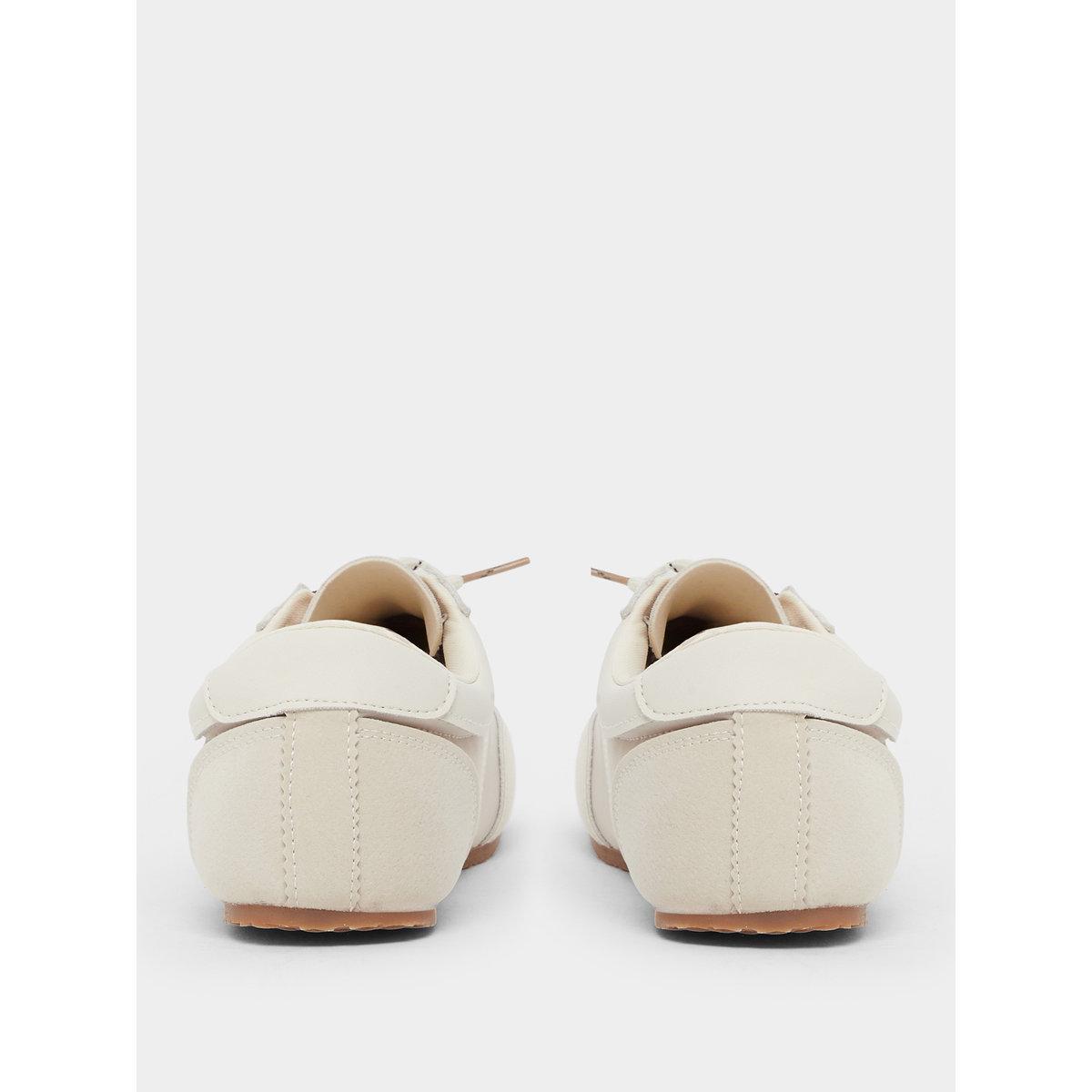 فستان طويل أخضر ناعم بأكمام كيب وطيات عنق-women-shoes-sneakers-image-4