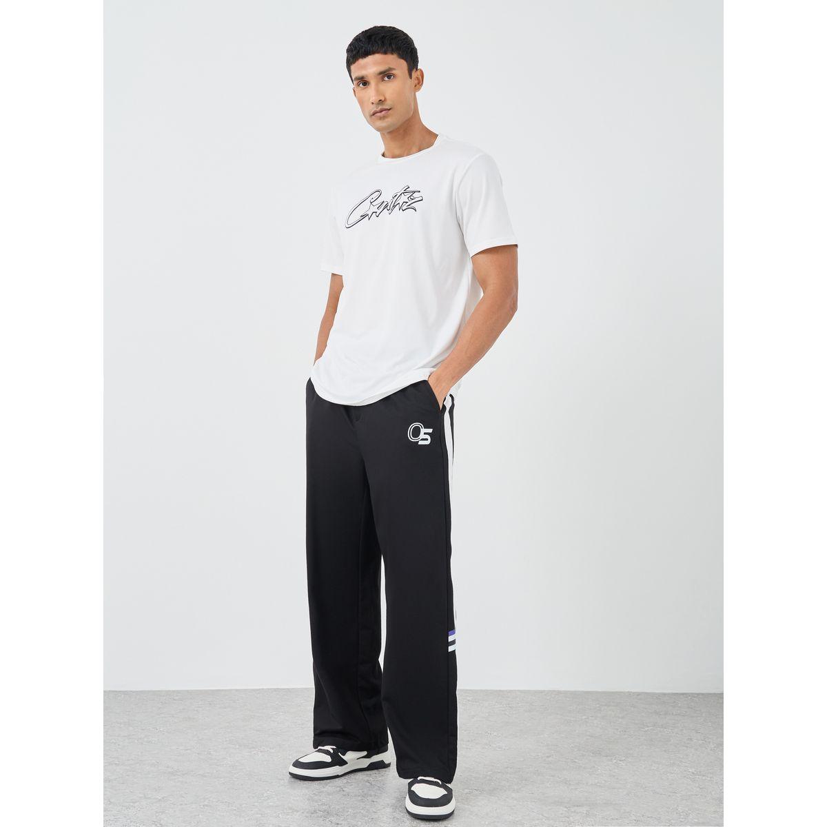 جوغر بقصة مريحة مع تفاصيل خطوط جانبية-men-clothing-bottoms-joggers-image-2