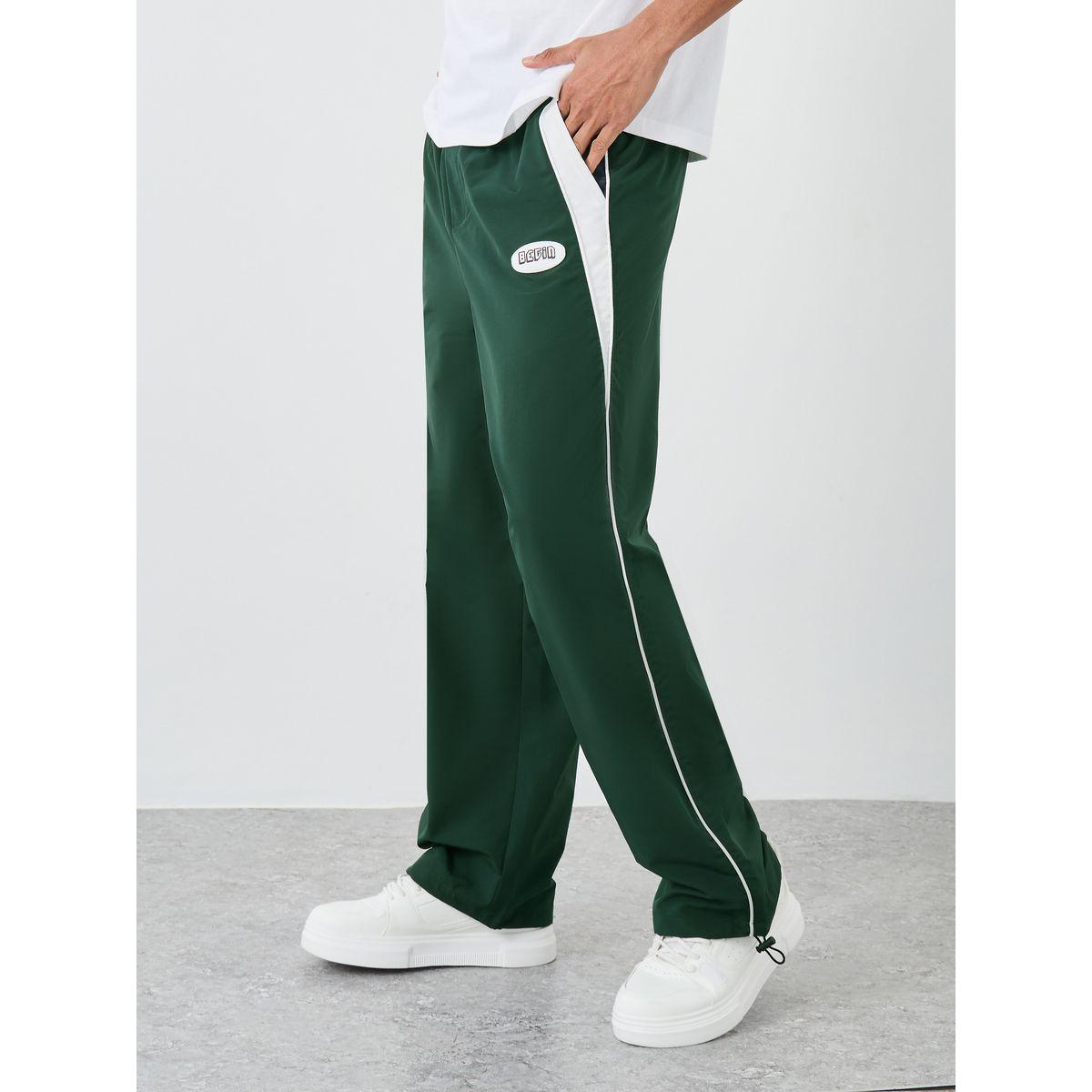 جوغر بقصة مريحة بطبعة بليسمنت-men-clothing-bottoms-joggers-image-1