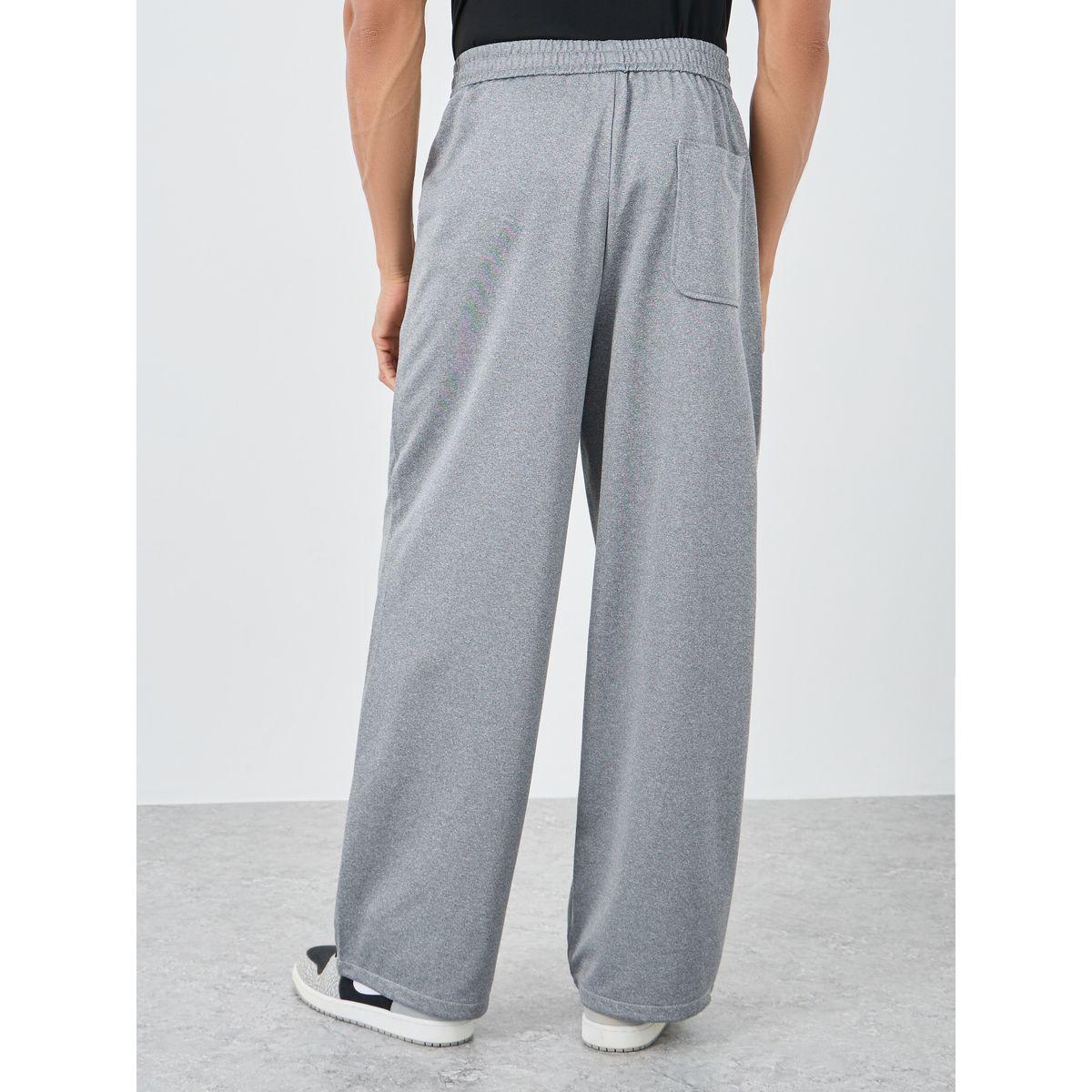 جوغر بقصة مريحة مع تفاصيل جانبية-men-clothing-bottoms-joggers-image-4