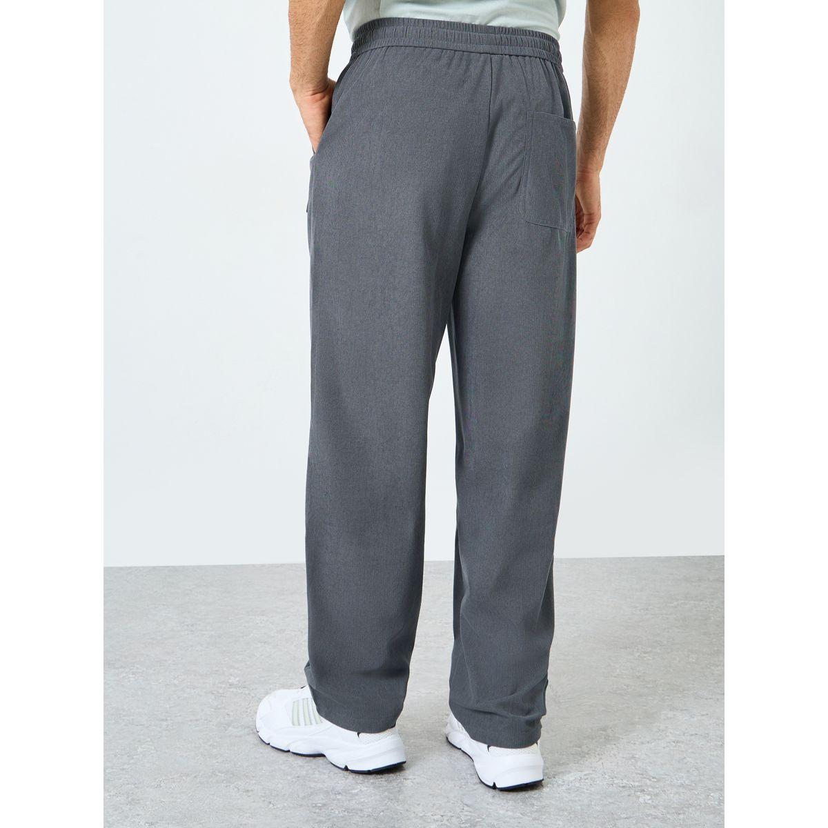 جوغر بقصة مريحة وحافة مفتوحة مع أربطة-men-clothing-bottoms-joggers-image-4