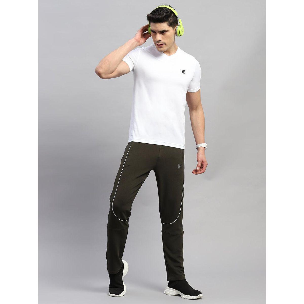 Rock.it X Styli Solid V Neck Regular Fit T-Shirt-men-clothing-tshirtsandpolos-tshirts-image-5