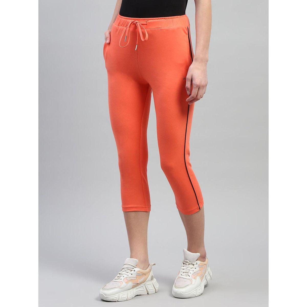 بنطال كابري سادة بقصة عادية ورباط خصر-women-clothing-bottoms-shorts-image-5