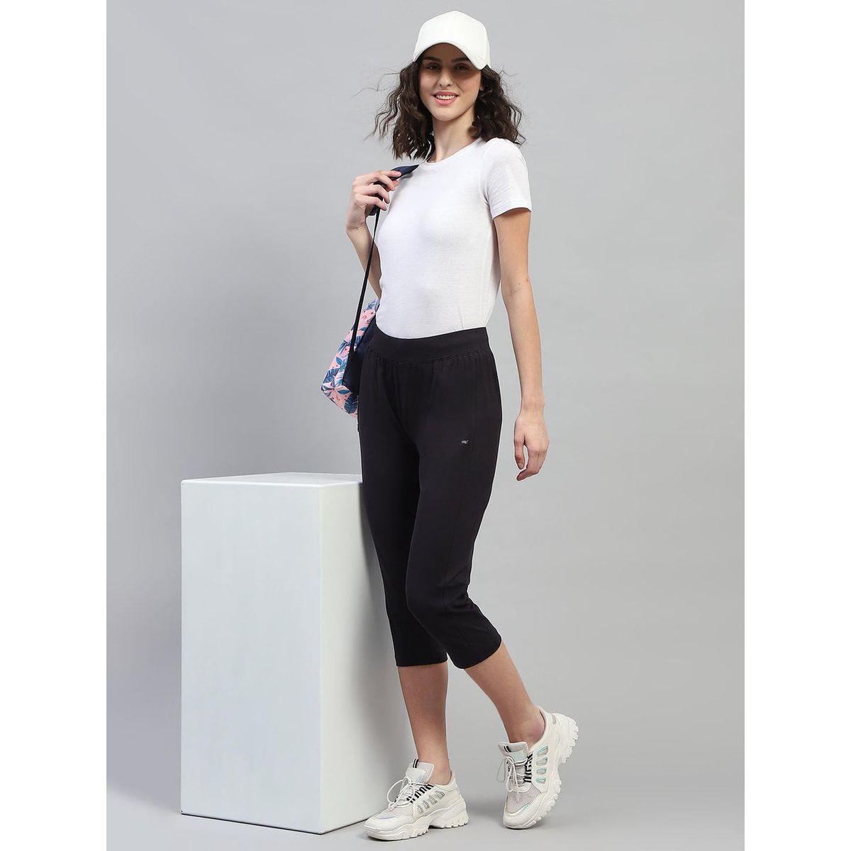 بنطال كابري سادة بخصر مطاطي-women-clothing-bottoms-shorts-image-5
