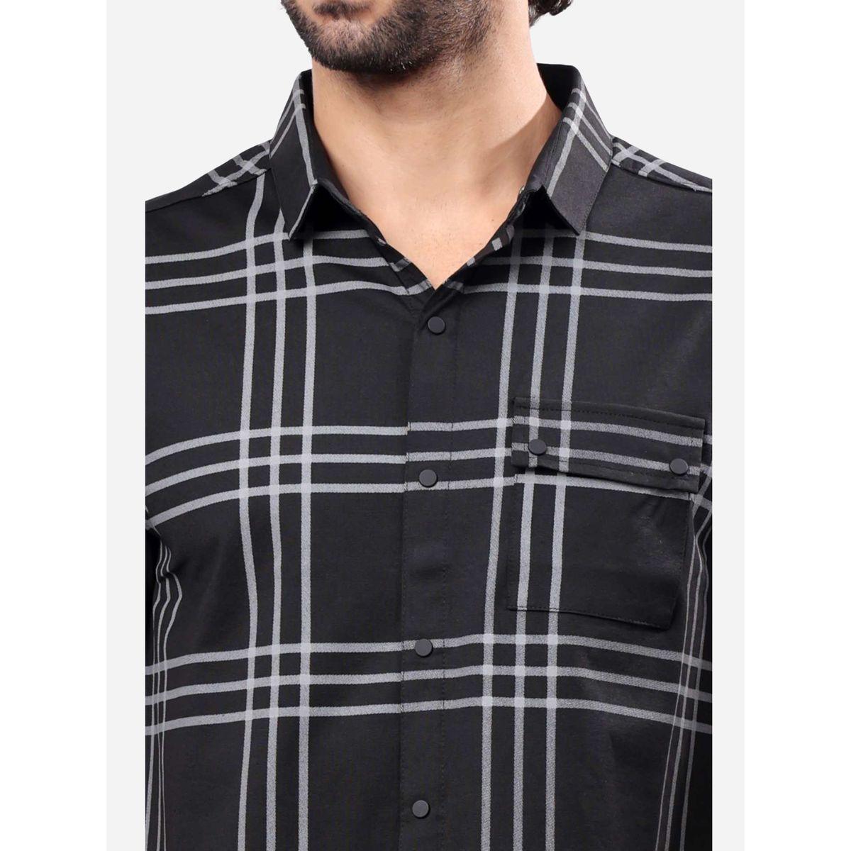 قميص بطبعة مربعات وأكمام قصيرة-men-clothing-shirts-image-6