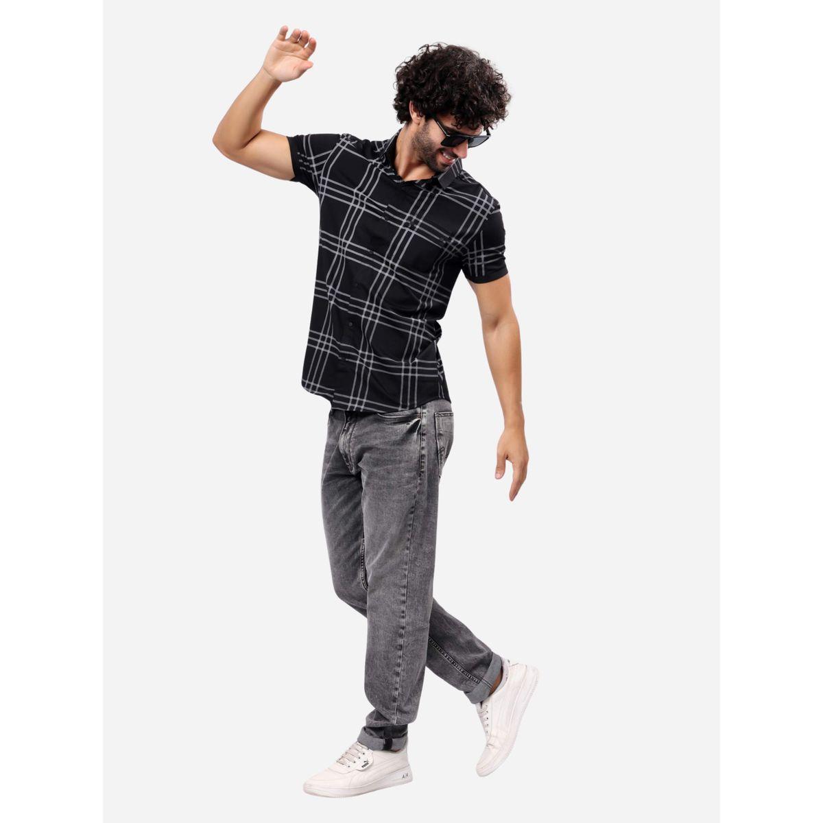 قميص بطبعة مربعات وأكمام قصيرة-men-clothing-shirts-image-7