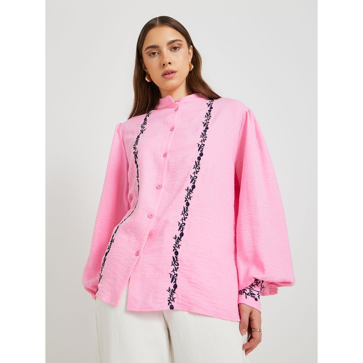 بلوزة بتفاصيل مُطرّزة وأكمام بالون-women-clothing-shirtsandblouses-shirts-image-4