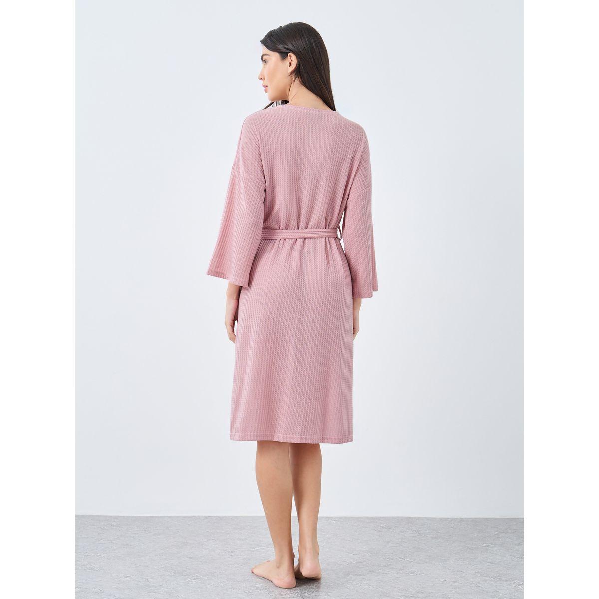 روب بتفاصيل بارزة الملمس مع ربطة خصر-women-clothing-nightwear-robes-image-4