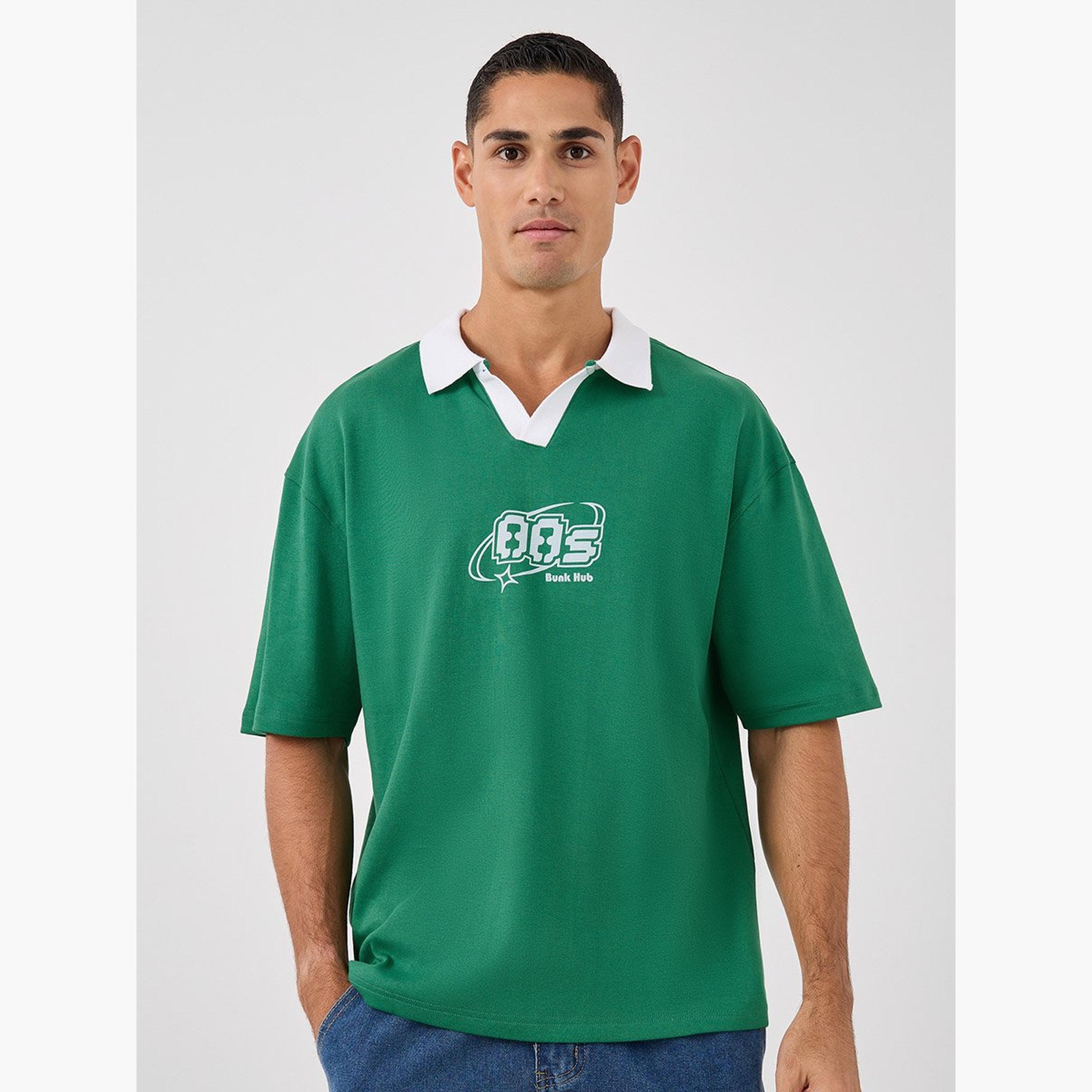 ستايلي - تي شيرت بولو للرجال مقاس كبير بطبعة جرافيكية لون أخضر-men-clothing-sportswearandactivewear-tshirtsandpolos-image-1
