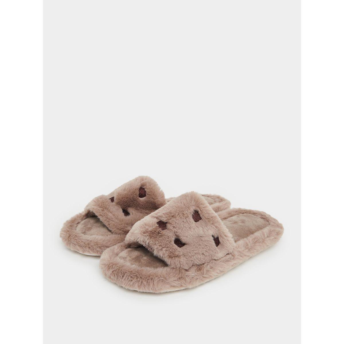 Styli Embroidered Heart Slip On Slipper-women-shoes-bedroomslippers-image-2