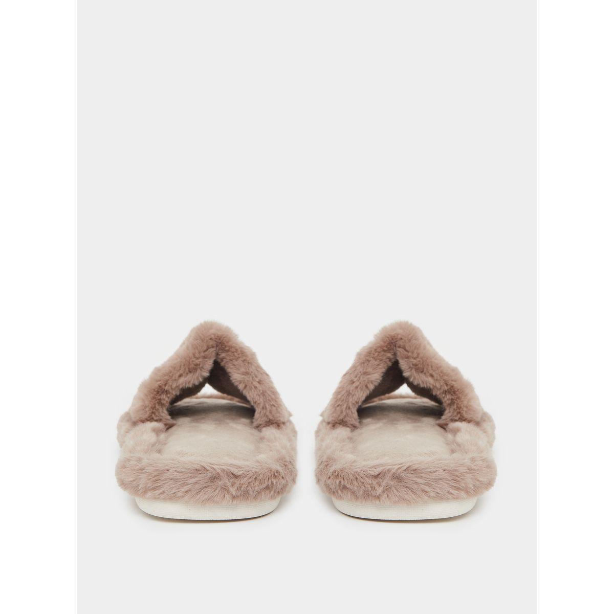 Styli Embroidered Heart Slip On Slipper-women-shoes-bedroomslippers-image-4