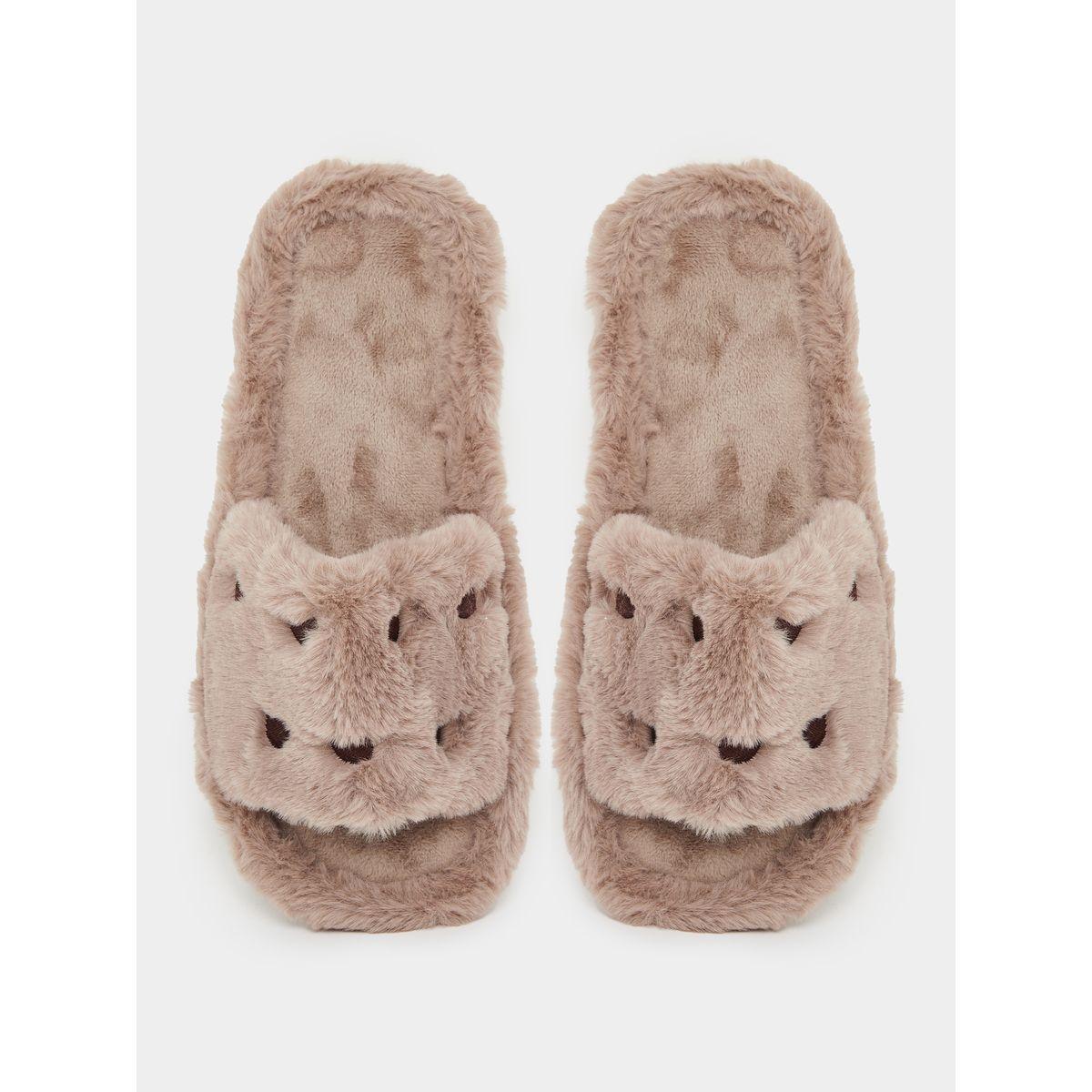 شبشب سهل الارتداء بتفاصيل مُطرّزة-women-shoes-bedroomslippers-image-6