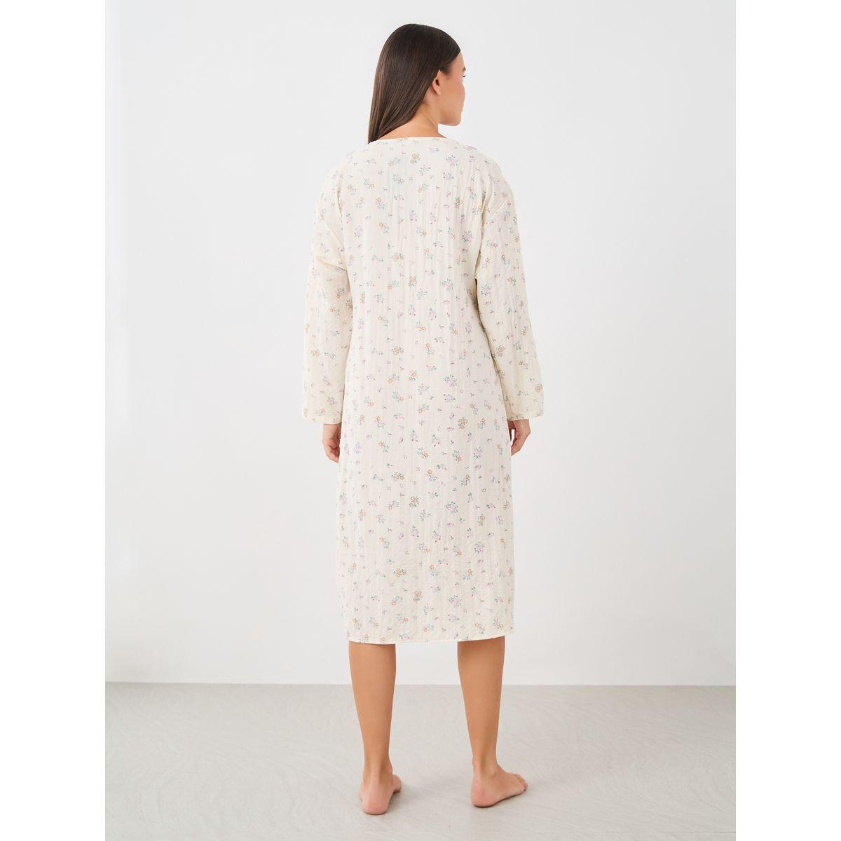 روب مطبع بالكامل بزهور مع تفاصيل كشكش-women-clothing-nightwear-robes-image-4