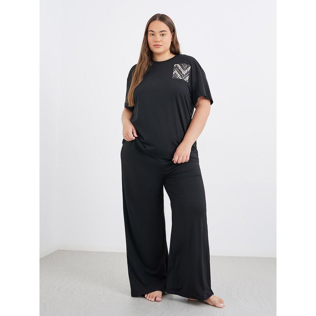 Styli Plus Size Mono Aztec Pocket Dropped Shoulder T-Shirt and Pyjama Set-women-clothing-nightwear-pyjamas-longsets-image-1