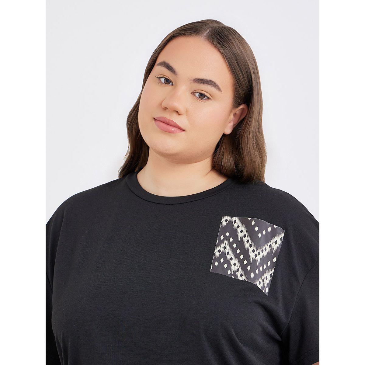 Styli Plus Size Mono Aztec Pocket Dropped Shoulder T-Shirt and Pyjama Set-women-clothing-nightwear-pyjamas-longsets-image-4