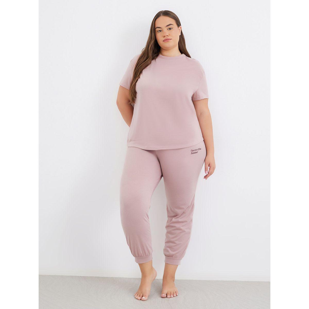 طقم من بنطال بيجاما وتيشيرت بمقاس كبير مزين بطبعة جرافيك-women-clothing-nightwear-pyjamas-longsets-image-2