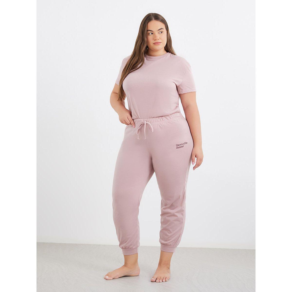 طقم من بنطال بيجاما وتيشيرت بمقاس كبير مزين بطبعة جرافيك-women-clothing-nightwear-pyjamas-longsets-image-3