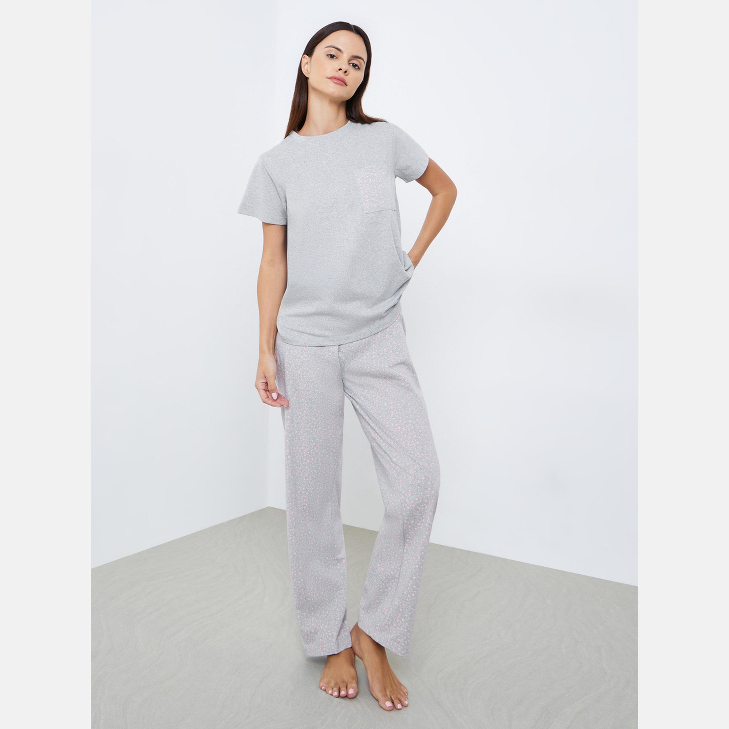 Styli Star Print Pocket T-Shirt and Pyjama Set-women-clothing-nightwear-pyjamas-longsets-image-1