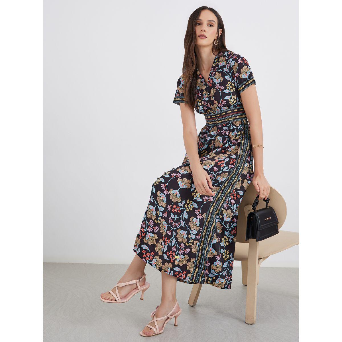 Styli All Over Print V Neck A-Line Maxi Dess-women-clothing-dresses-image-1