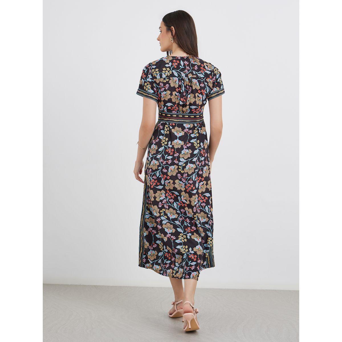 Styli All Over Print V Neck A-Line Maxi Dess-women-clothing-dresses-image-5
